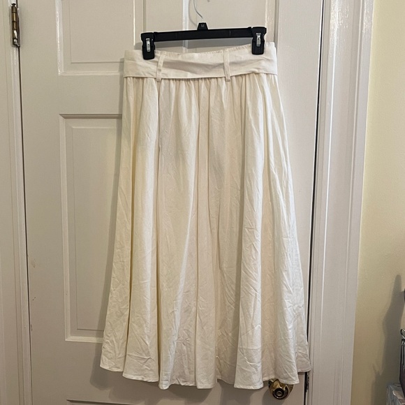 NWT - T Tahari Chic White Belted A-Line Linen Blend Lined Skirt - Picture 3 of 9